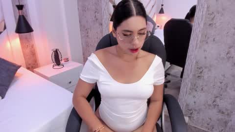 Vanessa  online show from 9, 3, 2026