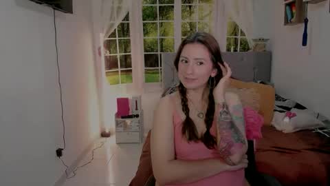 Vanessa online show from 9, 5, 2026