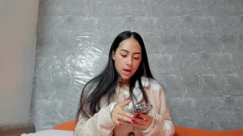 Snapshot of vanessaadol chatting on 28, 1, 2025 vanessaadol online show from 28, 1, 2025