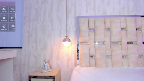 Vanessa online show from 5, 12, 2025