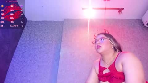 Vanessa online show from 4, 10, 2025