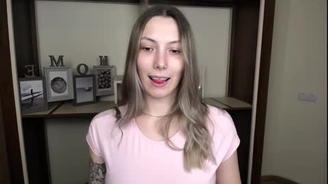 Vanessa online show from 3, 3, 2026