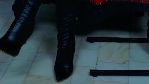 Miss Vanessa online show from 10, 3, 2025