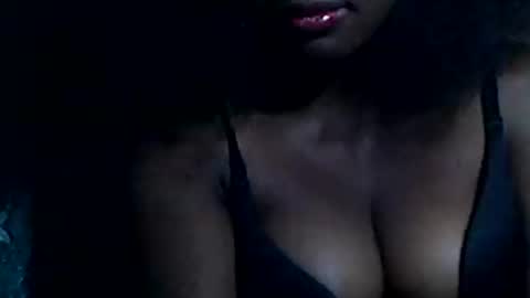 vaniah321 online show from 15, 1, 2025