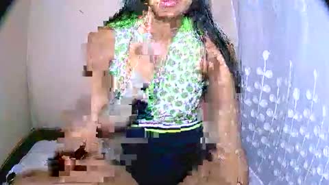 Snapshot of vanih27 chatting on 27, 4, 2026 vanih27 online show from 27, 4, 2026