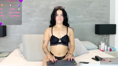 vanika_ray online show from 4, 6, 2026