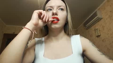 VanillaMuffin online show from 20, 2, 2025