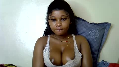 Snapshot of vanillavenus chatting on 16, 9, 2025 vanillavenus online show from 16, 9, 2025