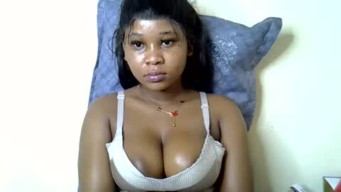 Snapshot of vanillavenus chatting on 26, 9, 2025 vanillavenus online show from 26, 9, 2025