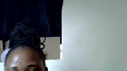 Snapshot of vanillavenus chatting on 12, 10, 2025 vanillavenus online show from 12, 10, 2025