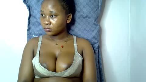 Snapshot of vanillavenus chatting on 19, 10, 2025 vanillavenus online show from 19, 10, 2025