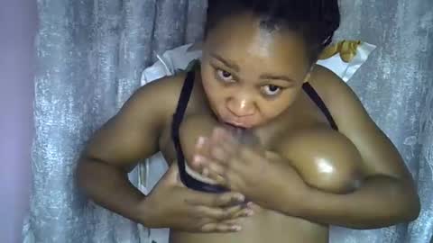 vanillavenus online show from 2, 4, 2026