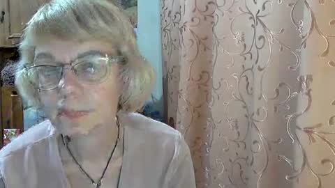 Vanillaxcreamy online show from 21, 12, 2024