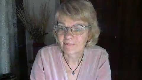 Vanillaxcreamy online show from 8, 1, 2025