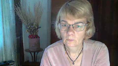 Vanillaxcreamy online show from 12, 1, 2025