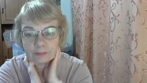 Vanillaxcreamy online show from 8, 2, 2025