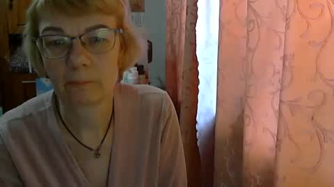 Vanillaxcreamy online show from 14, 2, 2025