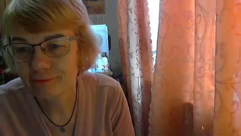 Vanillaxcreamy online show from 25, 2, 2025