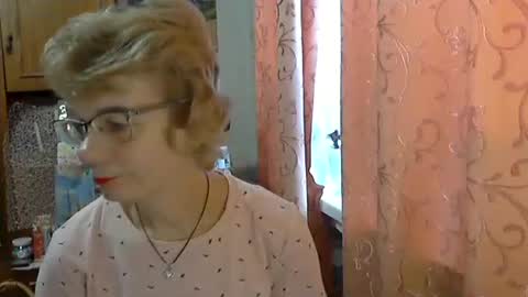 Vanillaxcreamy online show from 15, 12, 2025