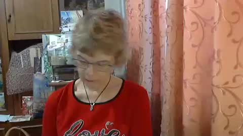 Vanillaxcreamy online show from 7, 1, 2026