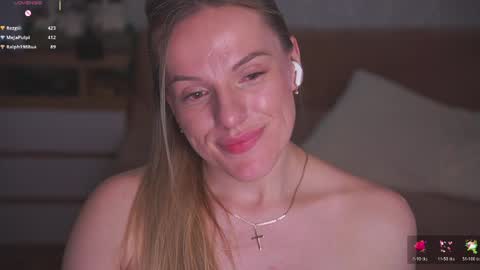 Snapshot of vanille_mystery chatting on 27, 5, 2026 Sophie online show from 27, 5, 2026