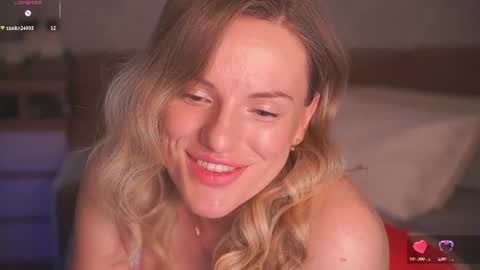 Snapshot of vanille_mystery chatting on 19, 6, 2026 Sophie online show from 19, 6, 2026
