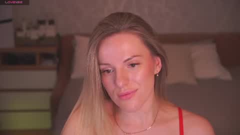 Snapshot of vanille_mystery chatting on 22, 6, 2026 Sophie online show from 22, 6, 2026