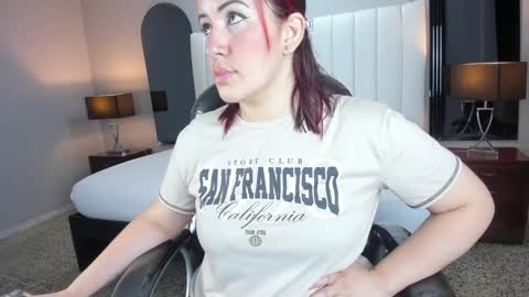 Snapshot of vanitysex chatting on 9, 1, 2025 Karine online show from 9, 1, 2025