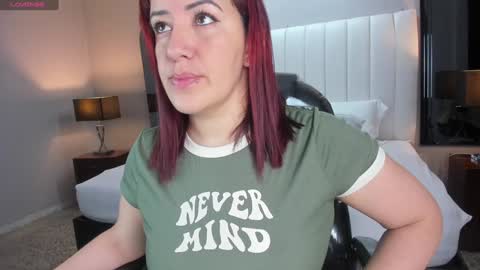 Snapshot of vanitysex chatting on 25, 1, 2025 Karine online show from 25, 1, 2025
