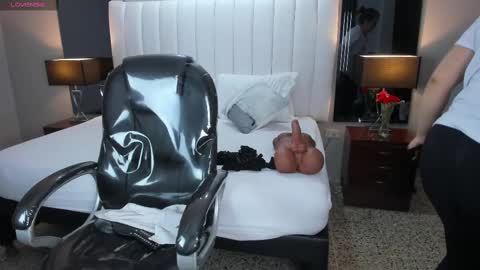 Snapshot of vanitysex chatting on 5, 3, 2025 Karine online show from 5, 3, 2025
