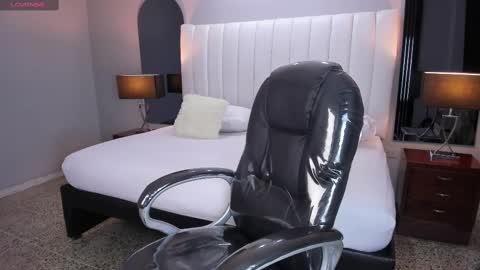 Snapshot of vanitysex chatting on 18, 9, 2025 Karine online show from 18, 9, 2025