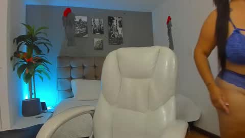 Snapshot of vannelope_bigboobs chatting on 30, 10, 2025 vannelope_bigboobs online show from 30, 10, 2025