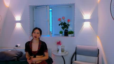 Vanessa online show from 9, 4, 2026