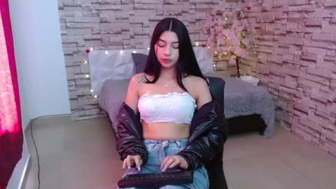 Snapshot of vanse_lust chatting on 12, 12, 2024 Karuna online show from 12, 12, 2024