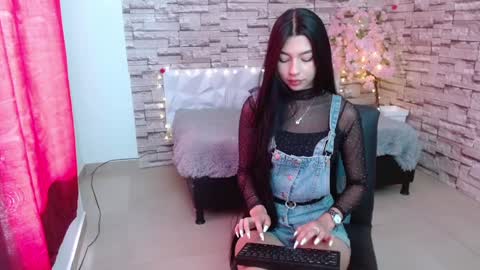 Snapshot of vanse_lust chatting on 6, 1, 2025 Karuna online show from 6, 1, 2025