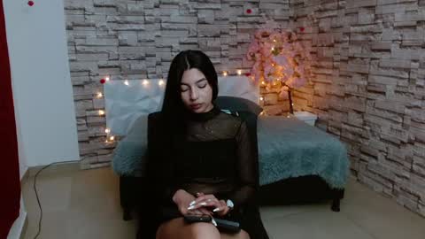 Snapshot of vanse_lust chatting on 7, 1, 2025 Karuna online show from 7, 1, 2025