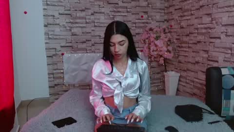 Snapshot of vanse_lust chatting on 10, 1, 2025 Karuna online show from 10, 1, 2025