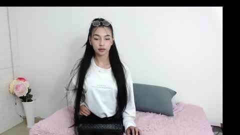 Snapshot of vanse_lust chatting on 26, 1, 2025 Karuna online show from 26, 1, 2025