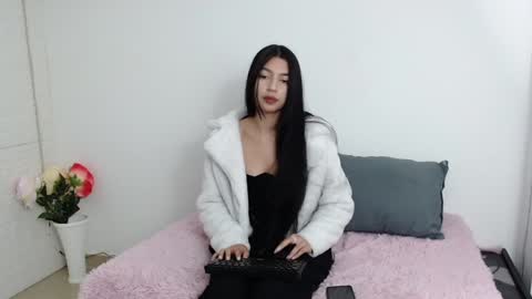 Snapshot of vanse_lust chatting on 28, 1, 2025 Karuna online show from 28, 1, 2025