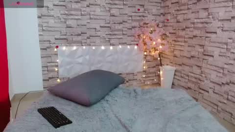 Snapshot of vanse_lust chatting on 9, 2, 2025 Karuna online show from 9, 2, 2025