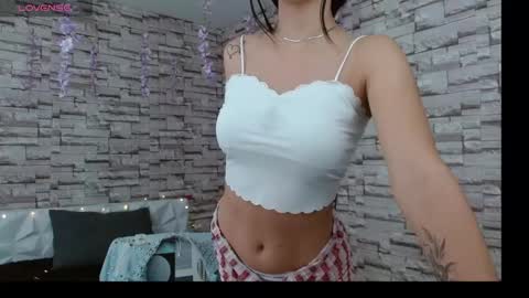 Snapshot of vanse_lust chatting on 15, 9, 2025 Karuna online show from 15, 9, 2025