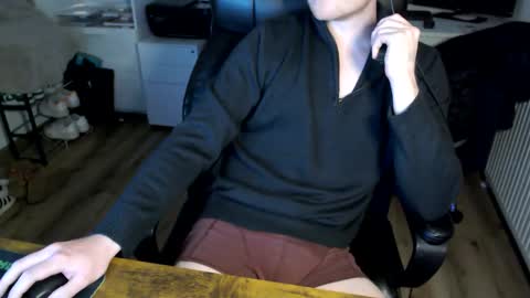 Snapshot of vaslo08 chatting on 26, 4, 2026 Vaslo online show from 26, 4, 2026
