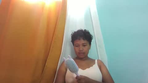 Vayannah online show from 4, 3, 2026