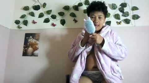 Snapshot of vayannah chatting on 5, 7, 2026 Vayannah online show from 5, 7, 2026