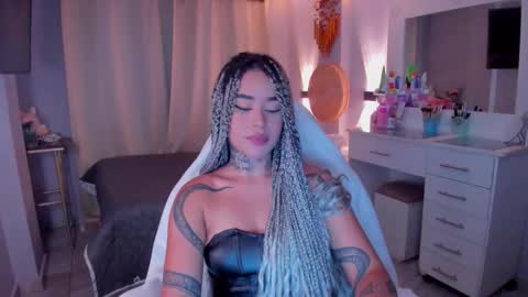 Vayolett Bass online show from 2, 2, 2026