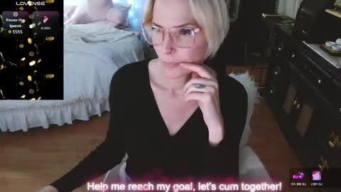 Snapshot of veafreeze chatting on 23, 2, 2026 veafreeze online show from 23, 2, 2026