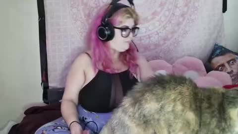 Veronica Lehane online show from 16, 12, 2024