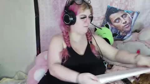 Veronica Lehane online show from 4, 1, 2025