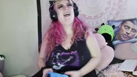 Veronica Lehane online show from 9, 1, 2025