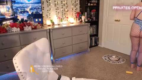 Snapshot of vegas_romance chatting on 7, 2, 2026 vegas_romance online show from 7, 2, 2026